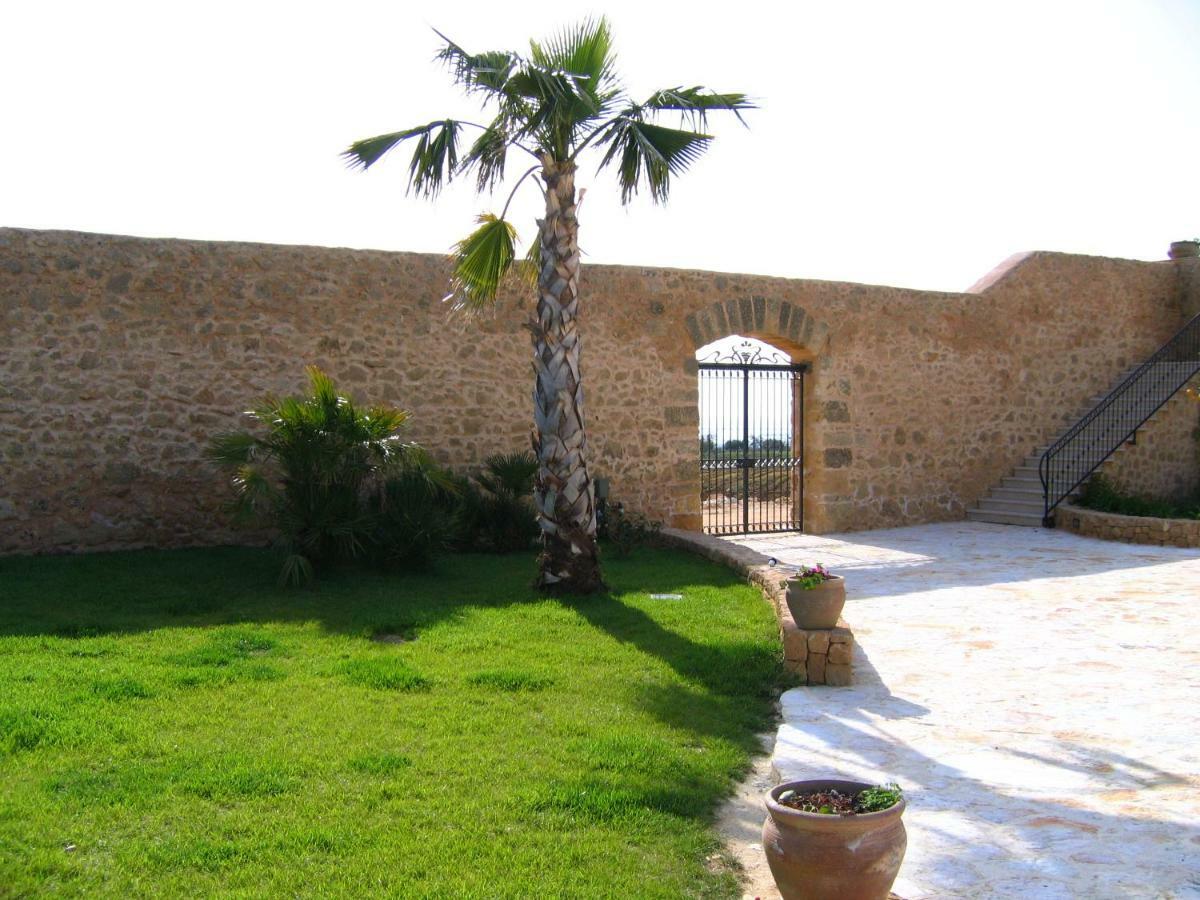Agriturismo Baglio Donnafranca Wine Resort 마르살라 외부 사진